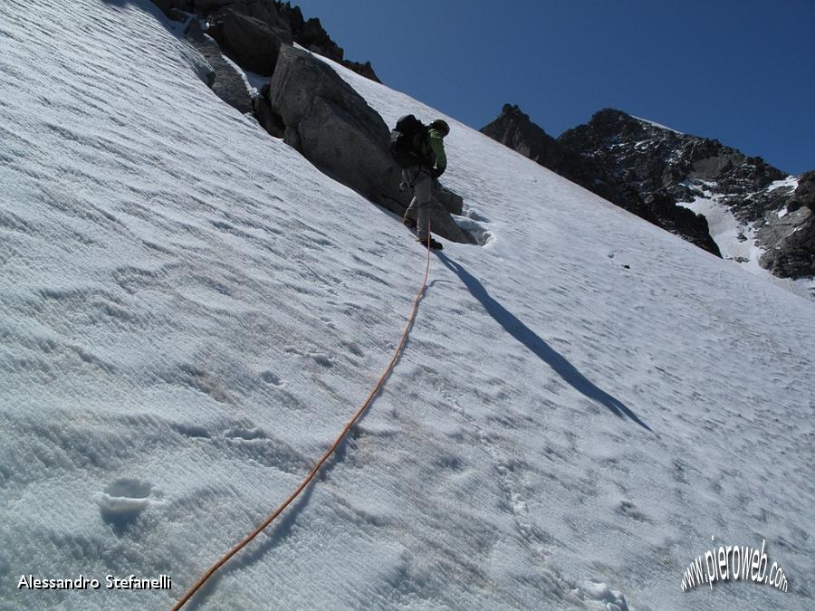 011 nevai verso Corno Lago Scuro.JPG